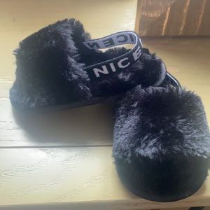 Baby girl slippers